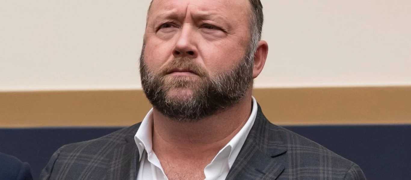 Άλεξ Τζόουνς: Ο Δρ. Φάουτσι είχε ενημερώσει κρυφά τους παγκόσμιους ηγέτες ότι ο COVID-19 ήταν κατασκευασμένος